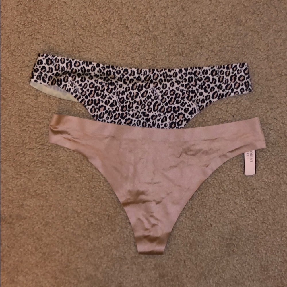 Victoria’s Secret No-Show Seamless Thong Bundle